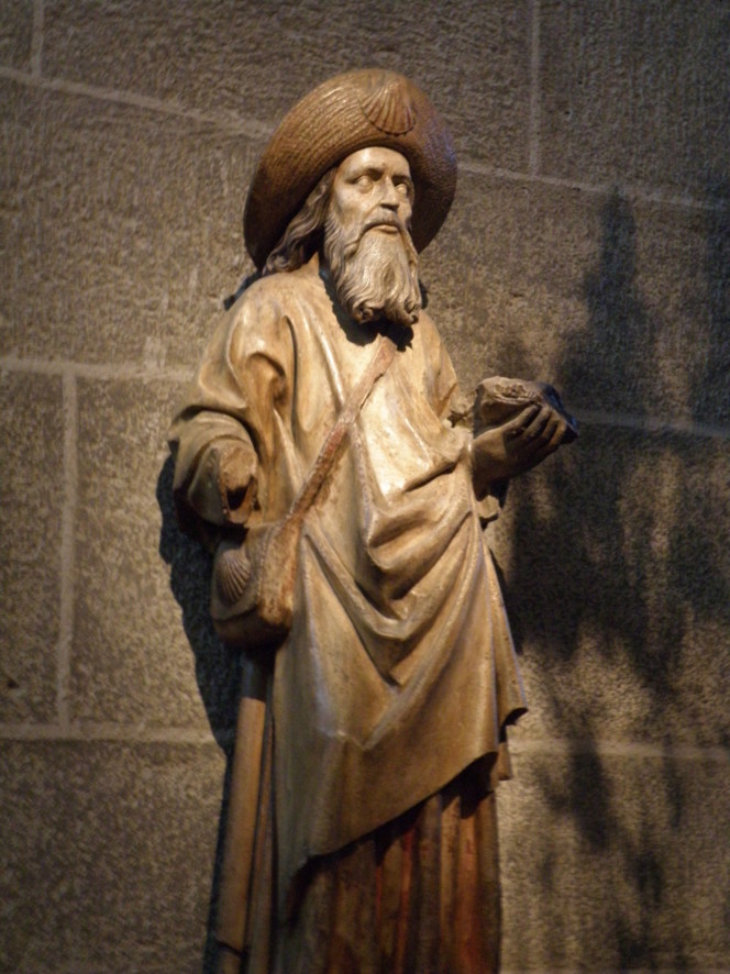 Saint Jacques, Apôtre, frère de Saint Jean, tous deux appelés Fils de Zébédé. fêté le 25 Juillet. Il rêvait de gloire humaine et Jésus le reprit comme son frère : " Pouvez-vous boire à la coupe que je boirai?" Jacques le Majeur sera le premier apôtre martyr, après avoir évangélisé l'Espagne. Son tombeau est à Compostelle. Le Camino est un pélerinage sur les pas de l'apôtre Jacques. Le départ du Puy-en-Velay est dû à l'évêque Godestalc, vers l'an 950. Saint Jacques, Apôtre, frère de Saint Jean, tous deux appelés Fils de Zébédé. fêté le 25 Juillet. Il rêvait de gloire humaine et Jésus le reprit comme son frère : " Pouvez-vous boire à la coupe que je boirai?" Jacques le Majeur sera le premier apôtre martyr, après avoir évangélisé l'Espagne. Son tombeau est à Compostelle. Le Camino est un pélerinage sur les pas de l'apôtre Jacques. Le départ du Puy-en-Velay est dû à l'évêque Godestalc, vers l'an 950.