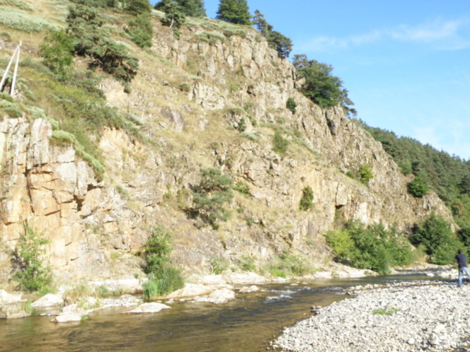 La Loire peut rivaliser avec l'Ardèche : se baigner près du Puy-en-Velay
