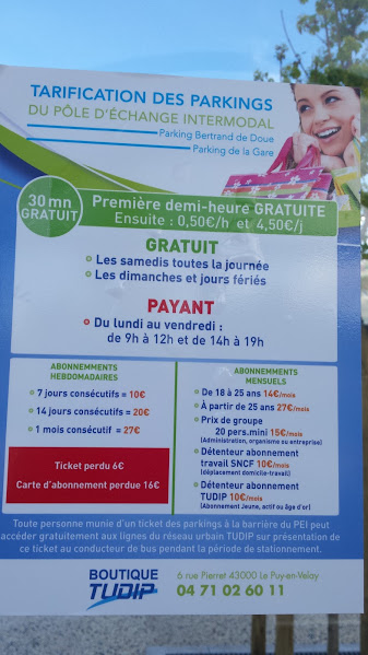 Comment se garer en centre ville du Puy-en-Velay ( près de mes chambres d'hôtes) à 2mn ou10mn à pied?