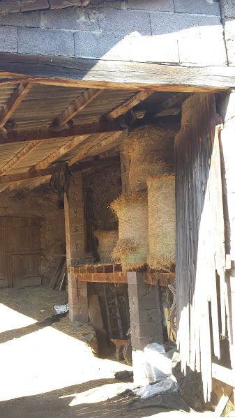 Un air de Provence en Haute-Loire, moi qui voulais aller au Sud... Un air de Provence en Haute-Loire, moi qui voulais aller au Sud...