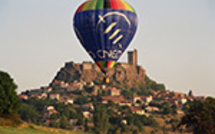 Découvrir le Puy en Velay en Montgolfière, en Novembre chaque année.